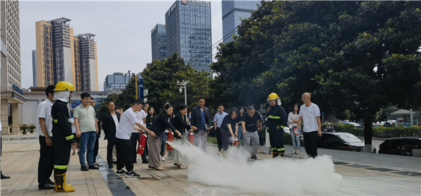 2023-6-29  貴州陽光產(chǎn)權(quán)交易所有限公司召開安全生產(chǎn)專題會暨“安康杯”知識競答、消防安全火災(zāi)疏散逃生演練活動圖片4.png